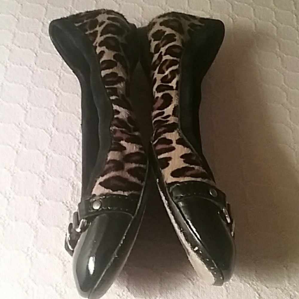 Shoes - Picture 4 of 6